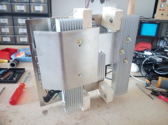 passive-cooled homeserver made from old macbook